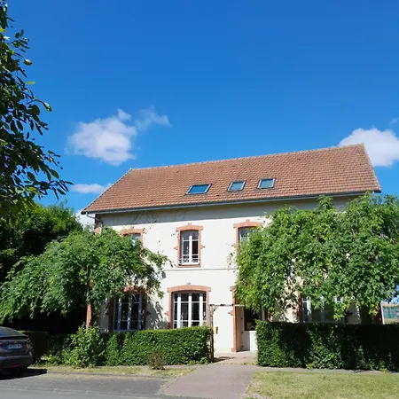 A La Queue Du Milan - 別荘