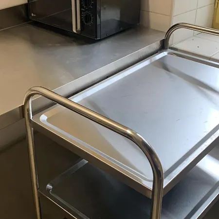 A La Queue Du Milan -