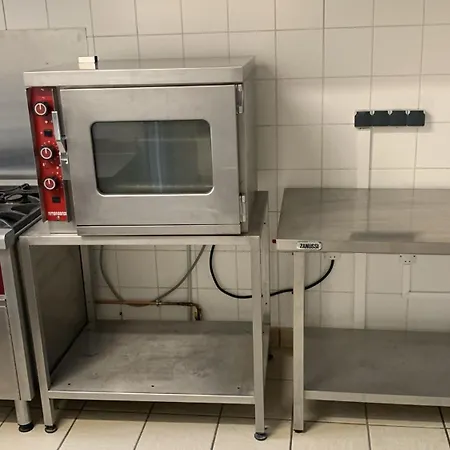 別荘 A La Queue Du Milan -